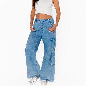 Wide leg cargo jeans